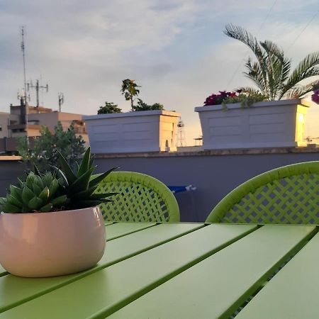Attico Con Terrazza A Bari Διαμέρισμα Εξωτερικό φωτογραφία