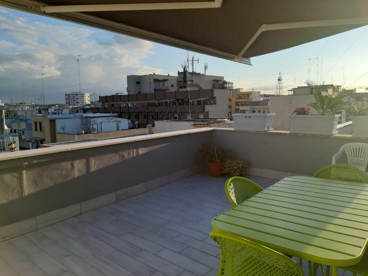 Attico Con Terrazza A Bari Διαμέρισμα Εξωτερικό φωτογραφία